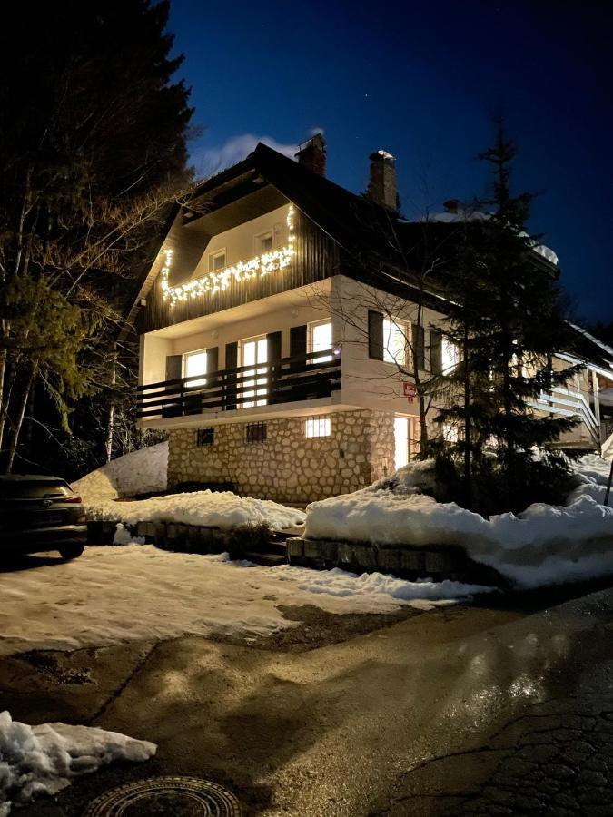 Martinov Dom Lejlighed Kranjska Gora Eksteriør billede