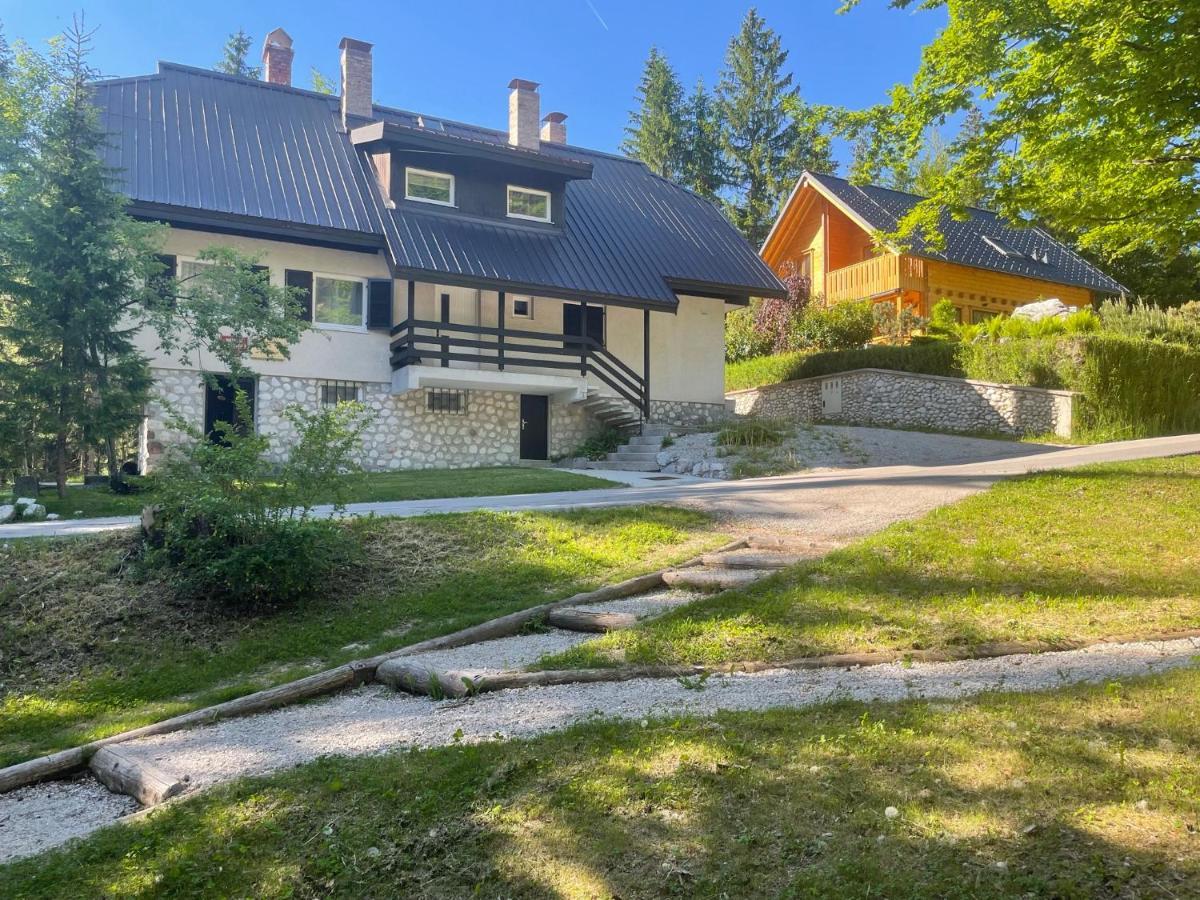 Martinov Dom Lejlighed Kranjska Gora Eksteriør billede